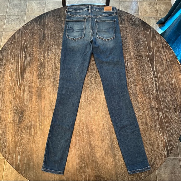 American Eagle Hi-Rise Jegging Distressed Medium Wash Jeans Size 6 X-Long - Picture 3 of 11
